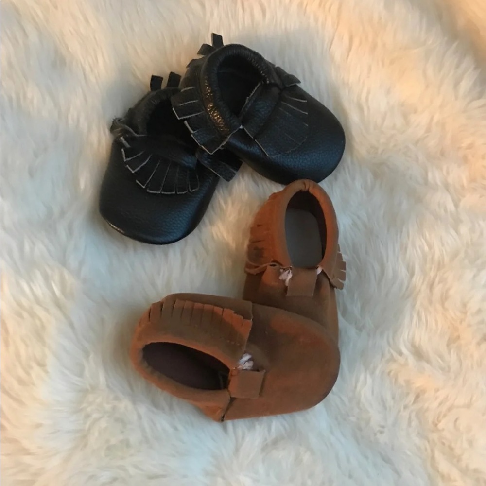Baby moccasins crib shoes